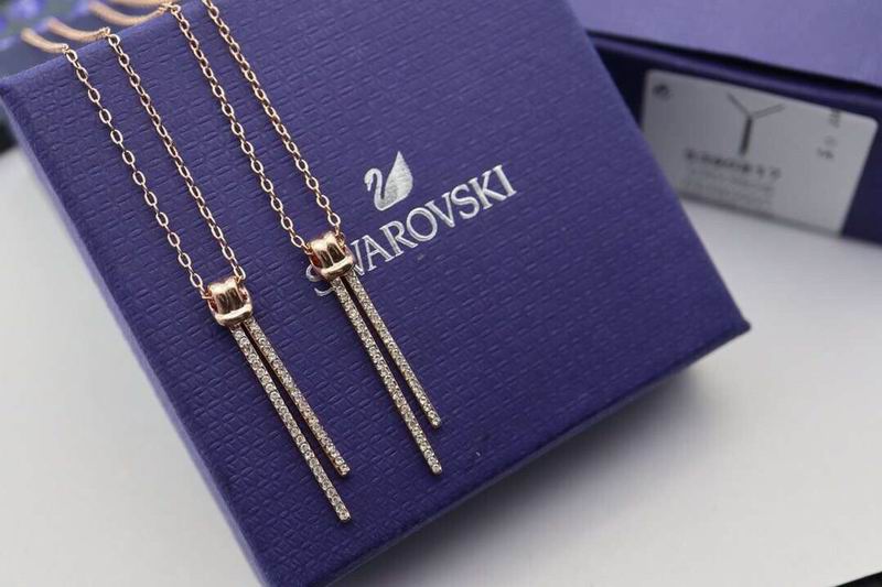 Swarovski Necklace 01lyr65